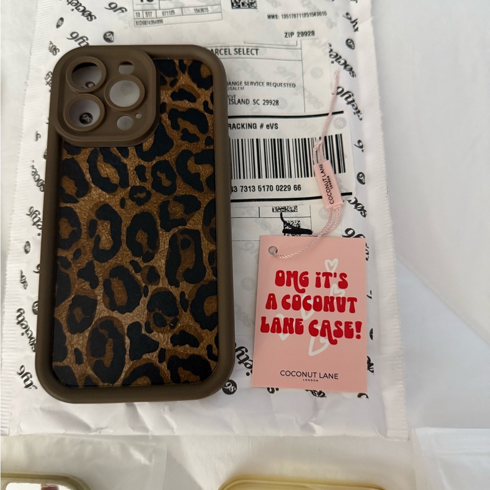 Assorted Phone Cases Set - Picture 3 of 5